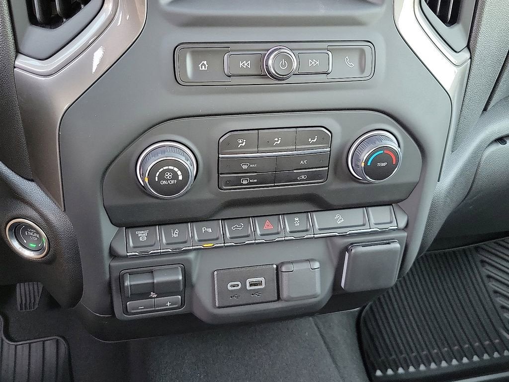 2025 Chevrolet Silverado 2500 HD Custom