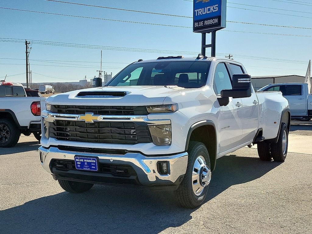2026 Chevrolet Silverado 3500 HD LT DRW