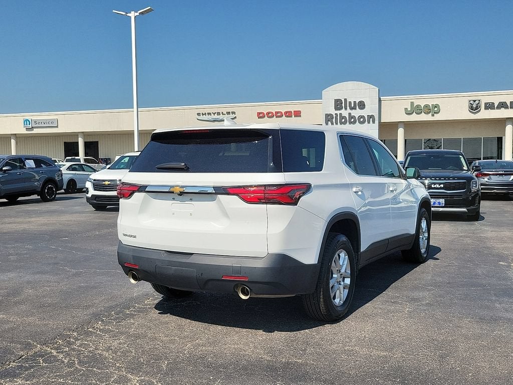 2023 Chevrolet Traverse LS