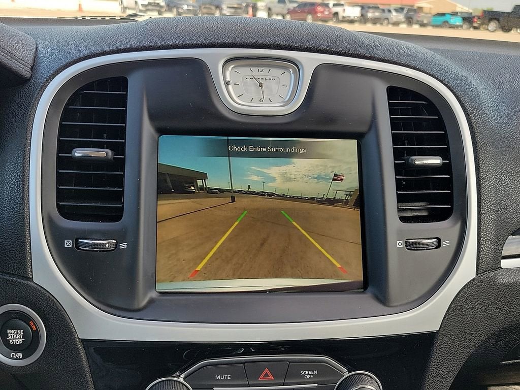 2023 Chrysler 300 Touring