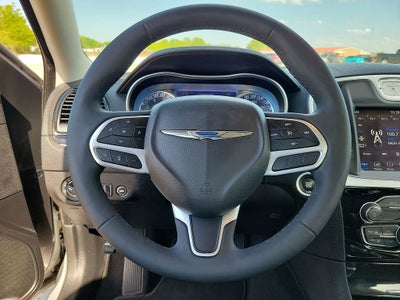 2023 Chrysler 300 Touring