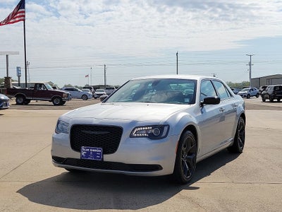 2023 Chrysler 300 Touring