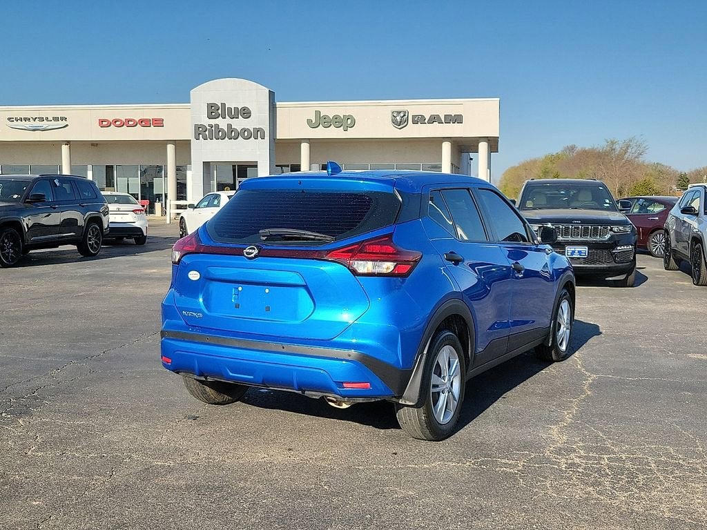 2023 Nissan Kicks S