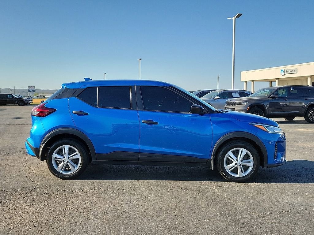 2023 Nissan Kicks S