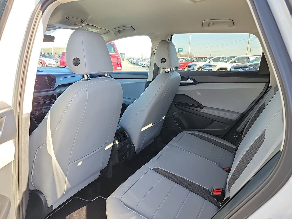 2024 Volkswagen Taos SE