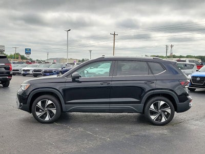 2025 Volkswagen Taos SE