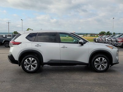 2022 Nissan Rogue SV