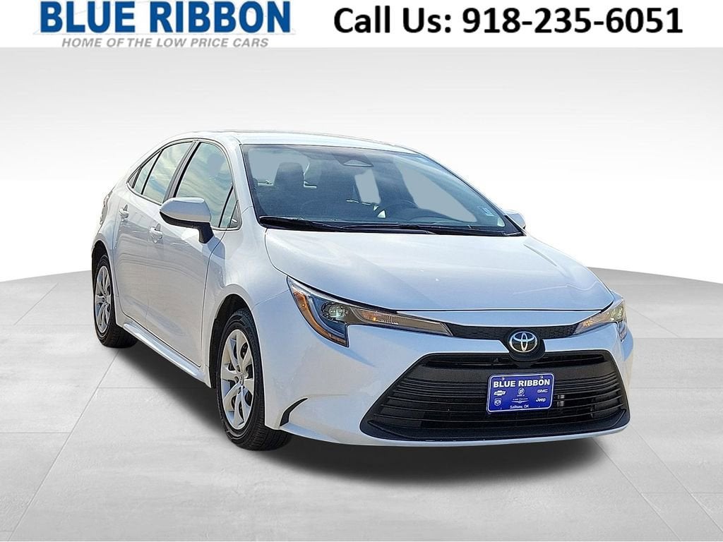 2025 Toyota Corolla LE