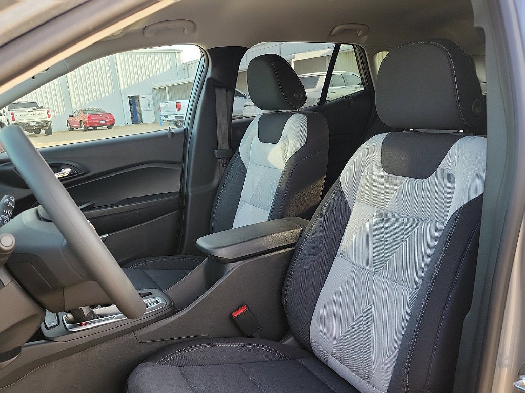 2026 Chevrolet Trax LS - Photo 12