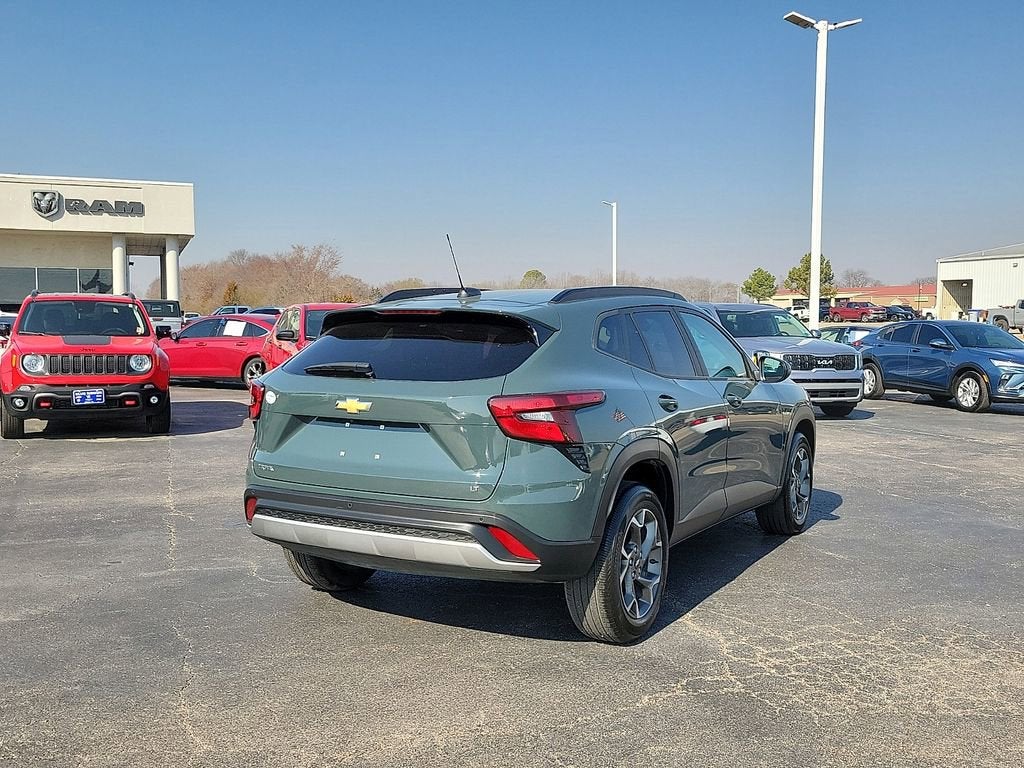 2025 Chevrolet Trax LT