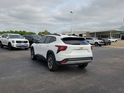 2025 Chevrolet Trax LT