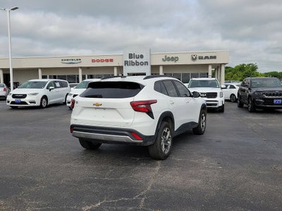 2025 Chevrolet Trax LT