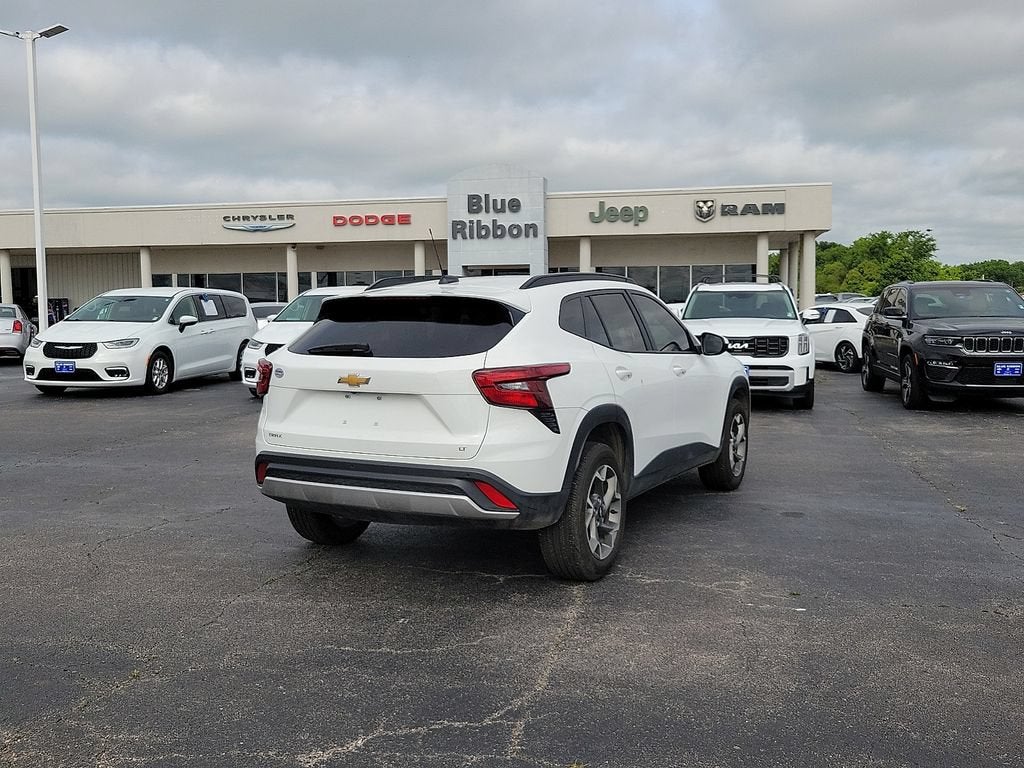2025 Chevrolet Trax LT