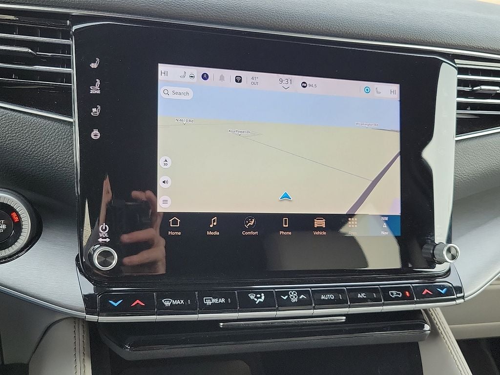 2025 Jeep Wagoneer Base