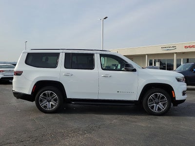 2025 Jeep Wagoneer Base