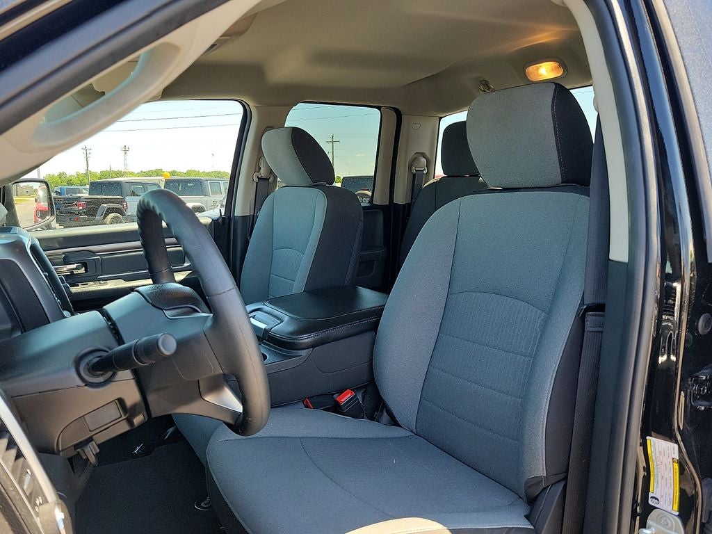 2024 RAM 1500 Classic SLT