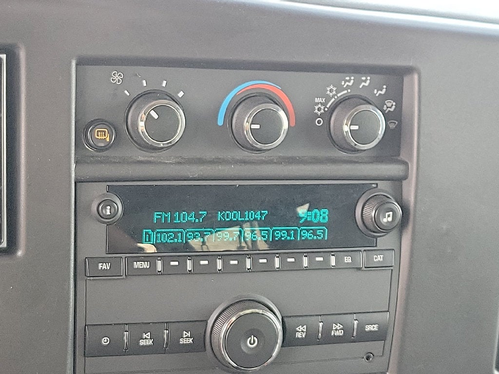 2025 Chevrolet Express 3500 LT Passenger
