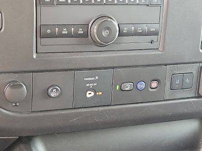 2025 Chevrolet Express 3500 LT Passenger