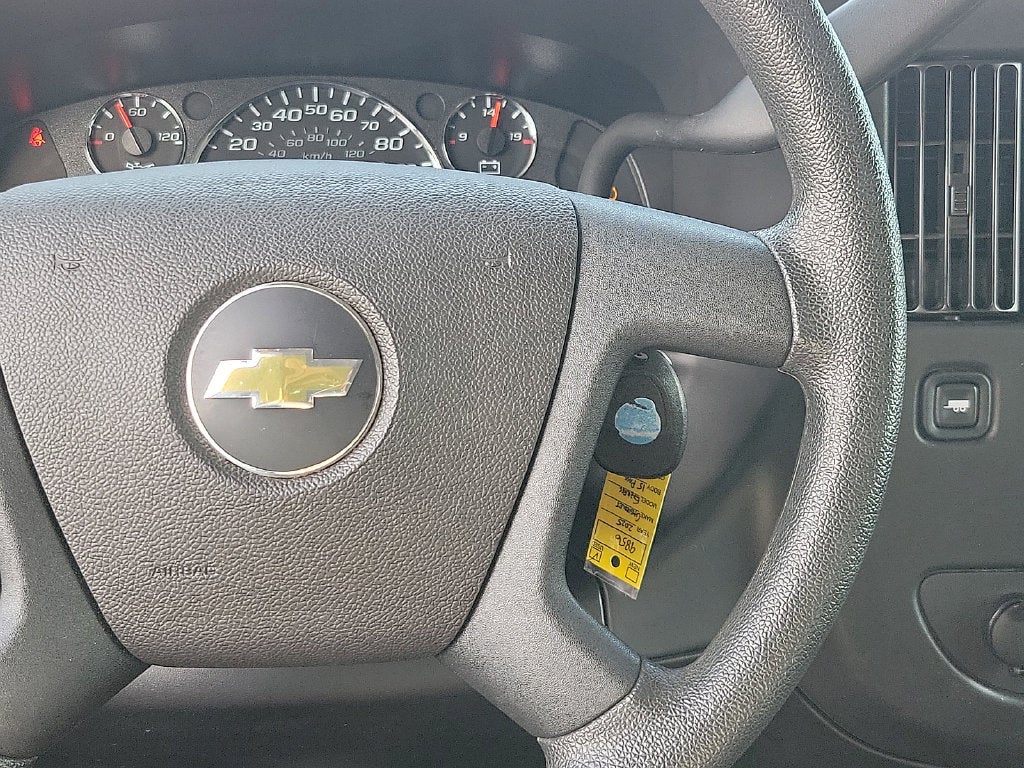 2025 Chevrolet Express 3500 LT Passenger