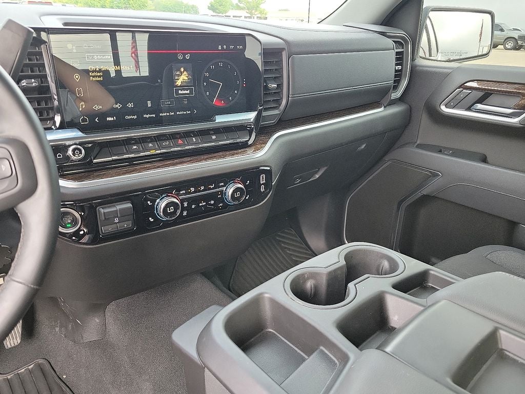 2025 GMC Sierra 1500 SLE