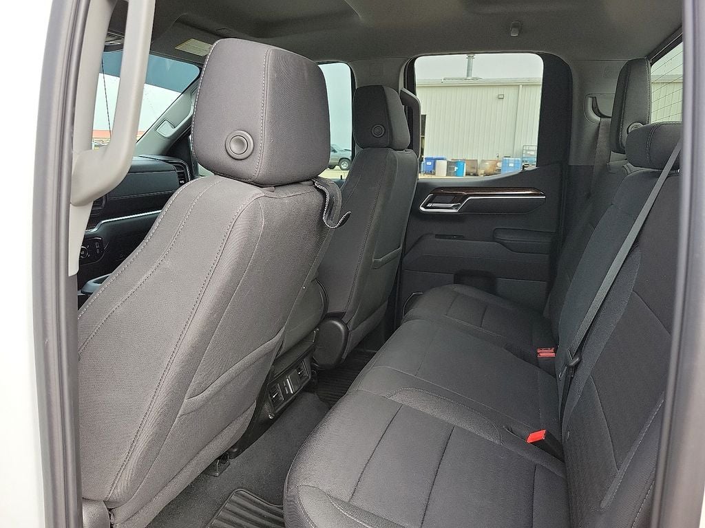 2025 GMC Sierra 1500 SLE