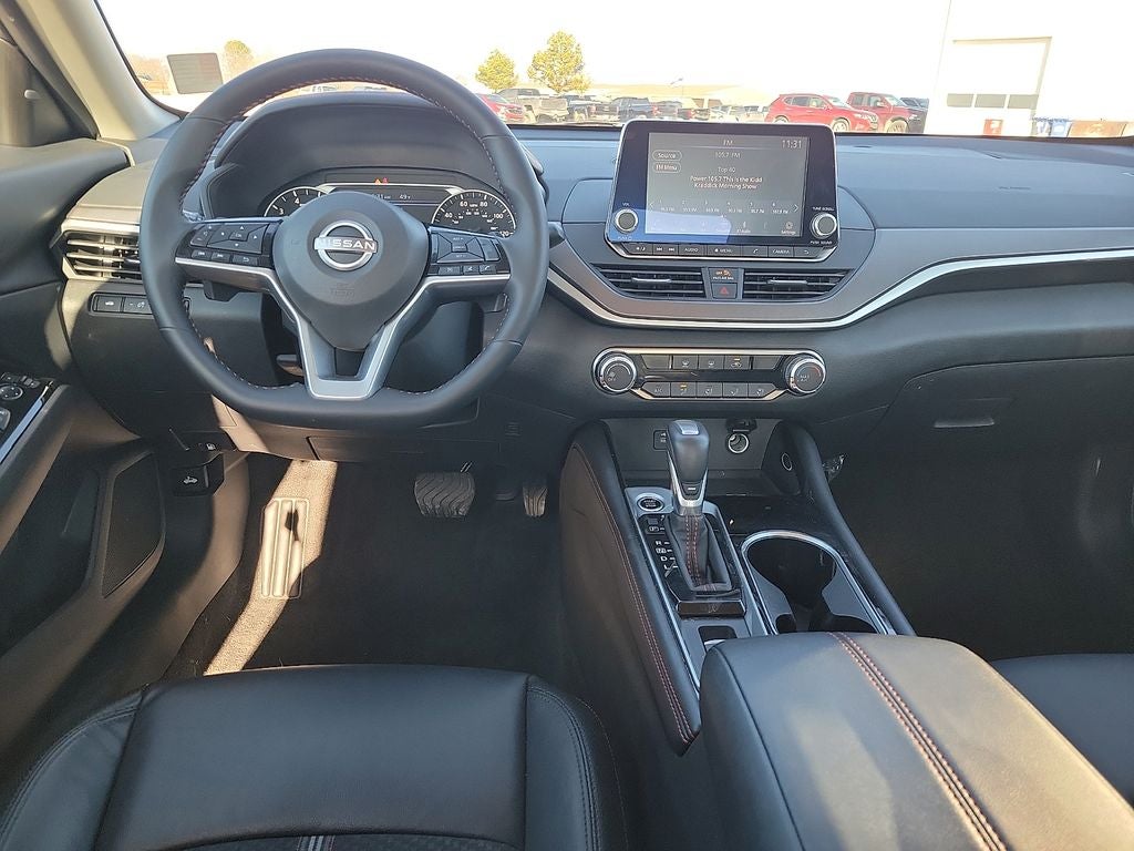 2025 Nissan Altima 2.5 SR