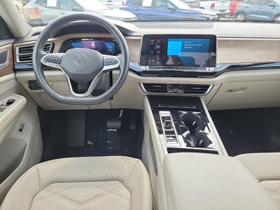 2025 Volkswagen Atlas 2.0T SE w/Technology
