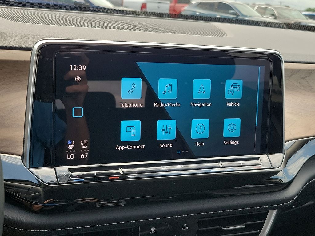 2025 Volkswagen Atlas 2.0T SE w/Technology