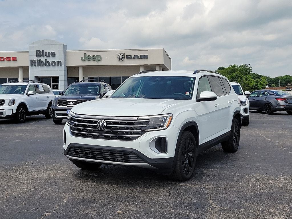 2025 Volkswagen Atlas 2.0T SE w/Technology