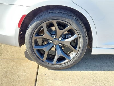 2023 Chrysler 300 Touring