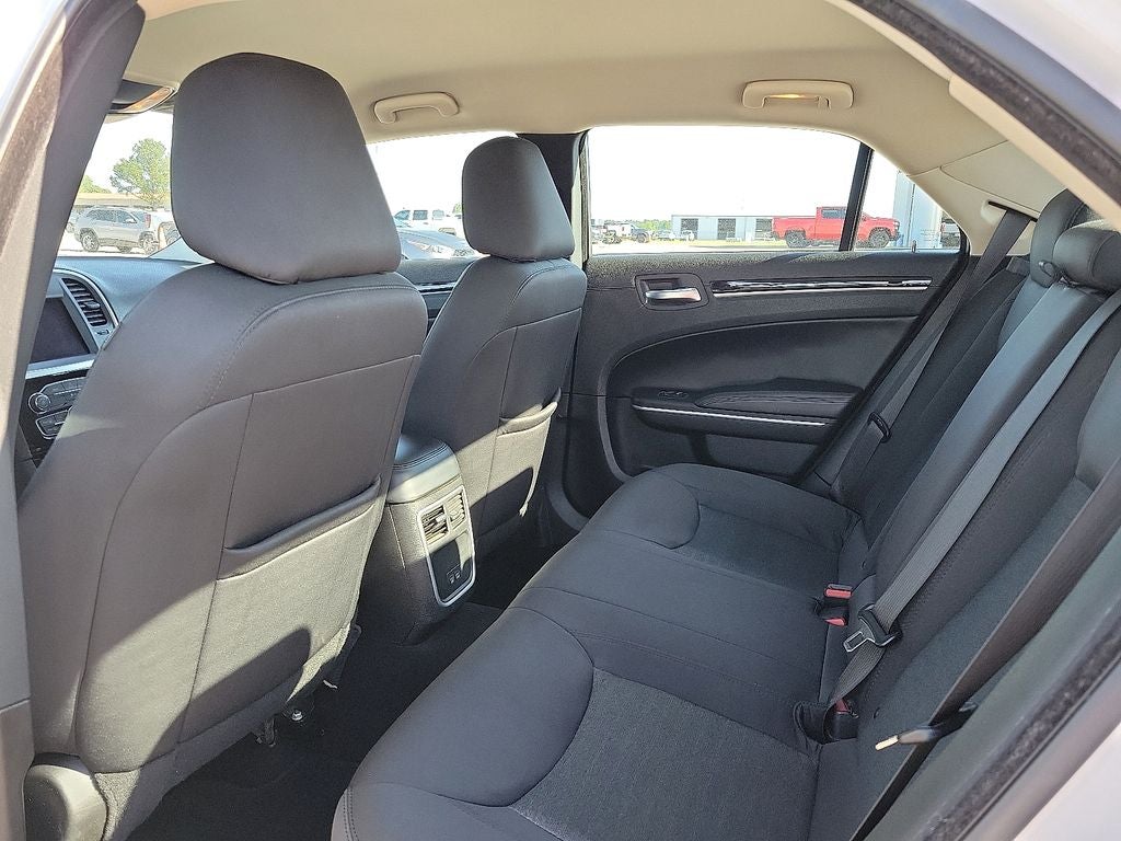 2023 Chrysler 300 Touring