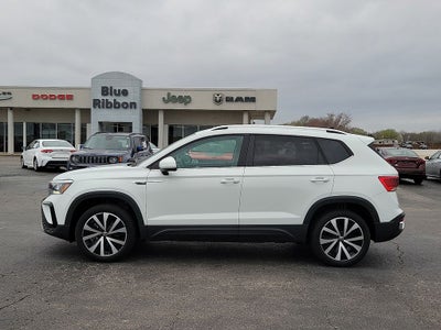 2024 Volkswagen Taos 1.5T SE