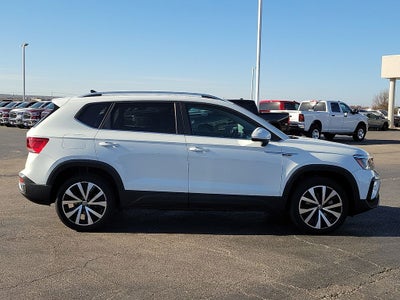 2024 Volkswagen Taos 1.5T SE