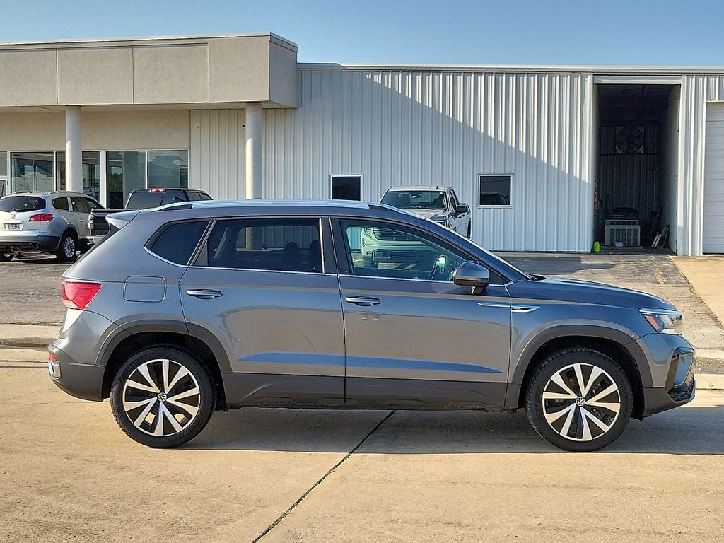 2024 Volkswagen Taos 1.5T SE