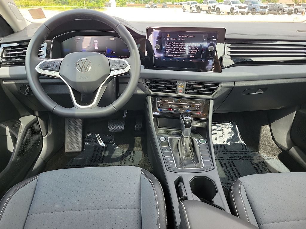 2025 Volkswagen Jetta 1.5T SE