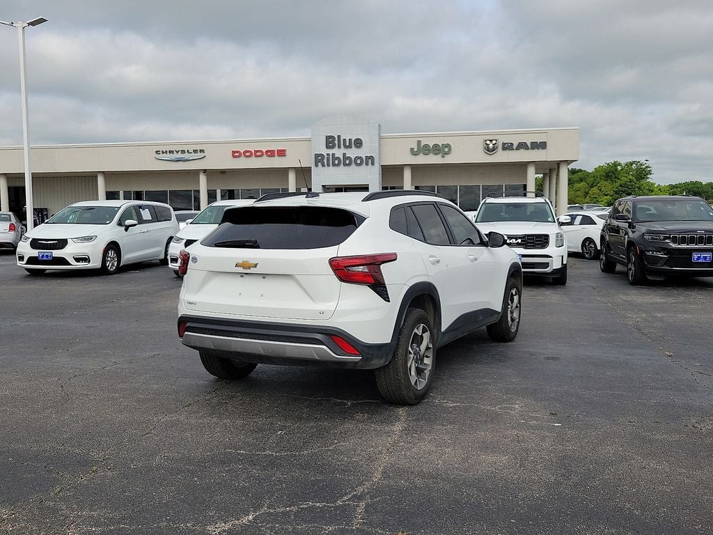 2025 Chevrolet Trax LT